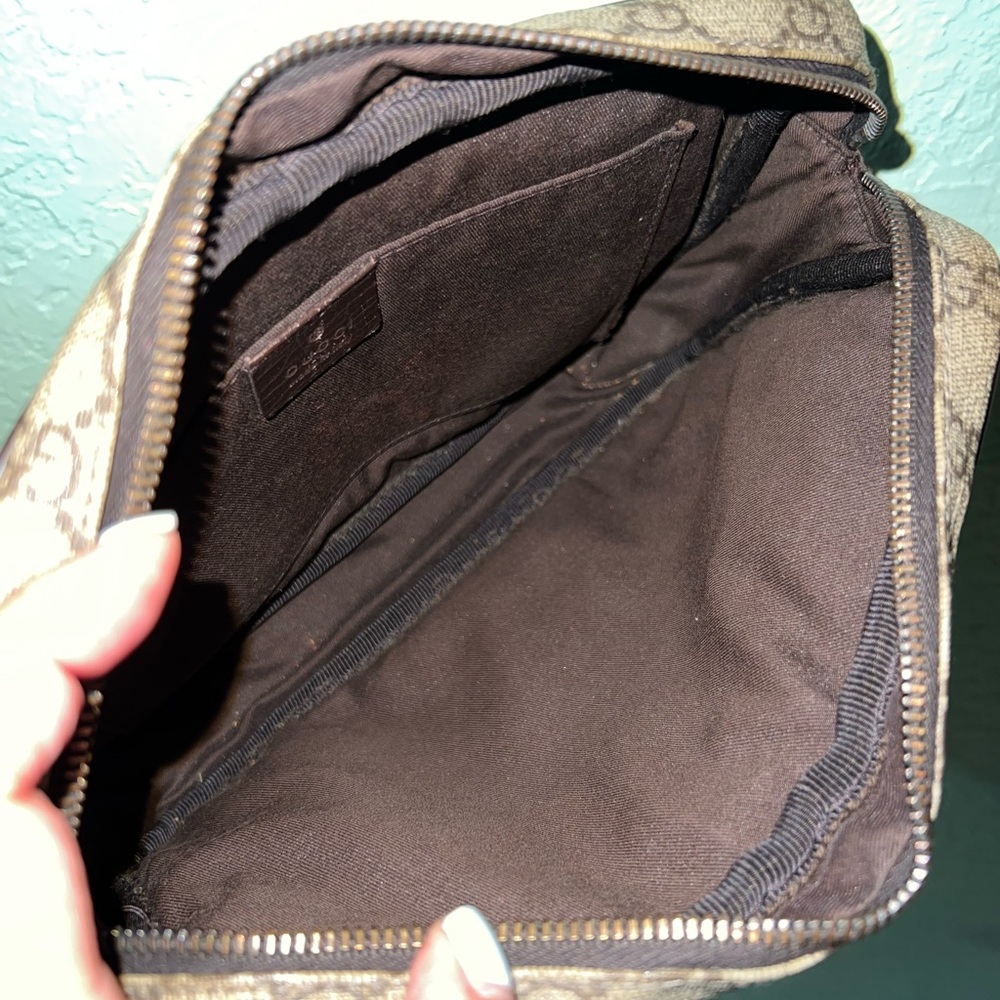 👑✅PRICE FIRM✅ AUTHENTIC Gucci Web Clutch - Picture 12 of 17